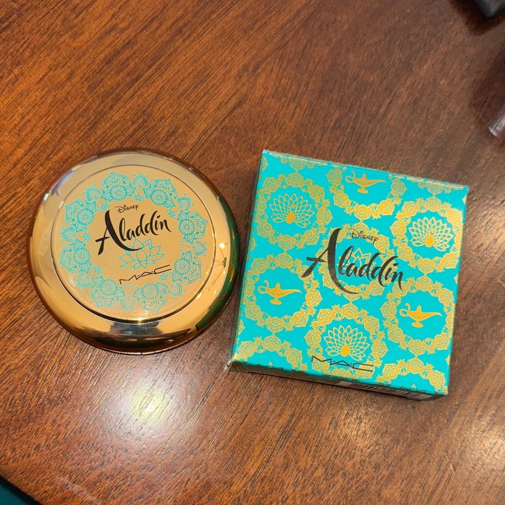 Disney Aladdin Gold and Turquoise Compact